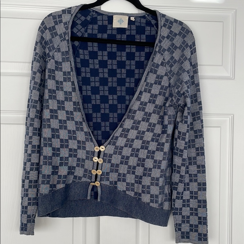 Stylish Blue Checkered Women's Sweater
